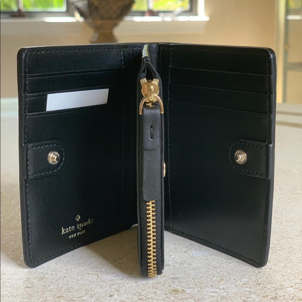 NWT❗️Kate Spade Wallet - Picture 2 of 4